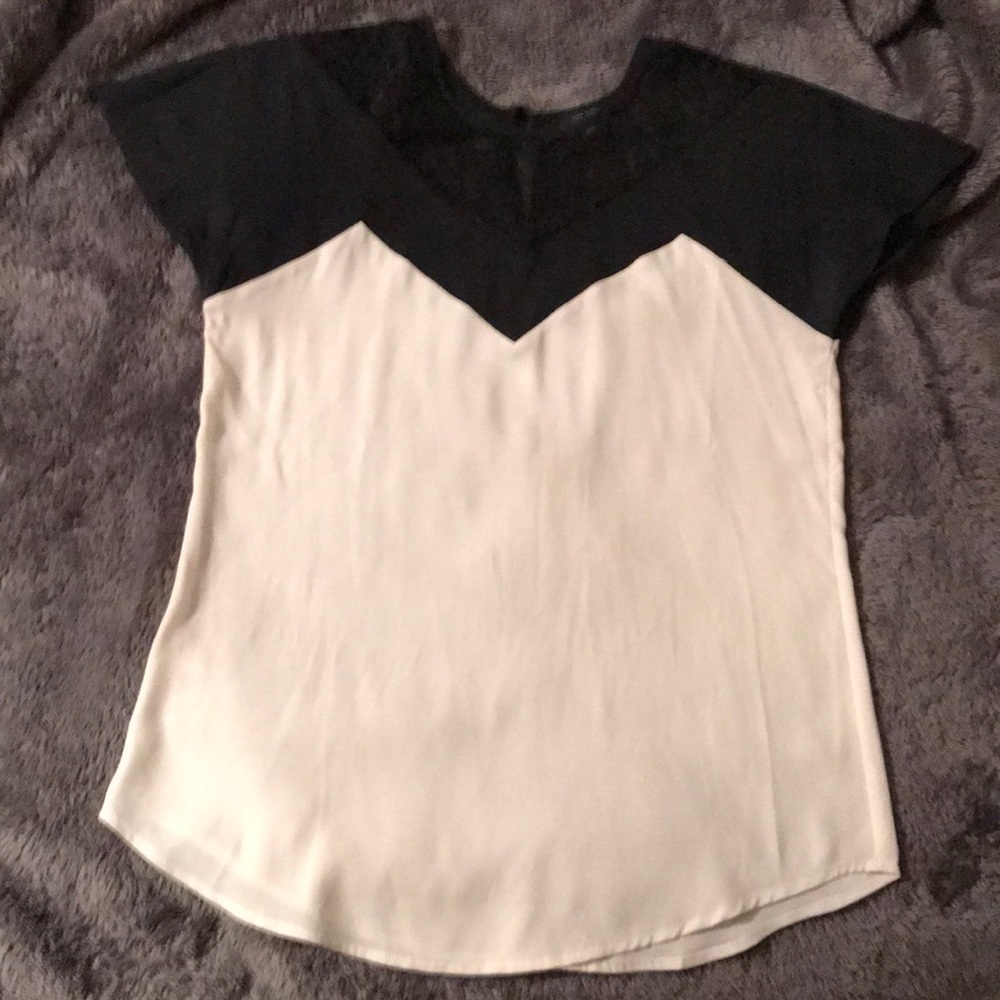 Ann Taylor Business Cream & Black short sleeve top